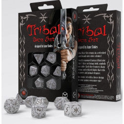 Dados gris y marrón tribal